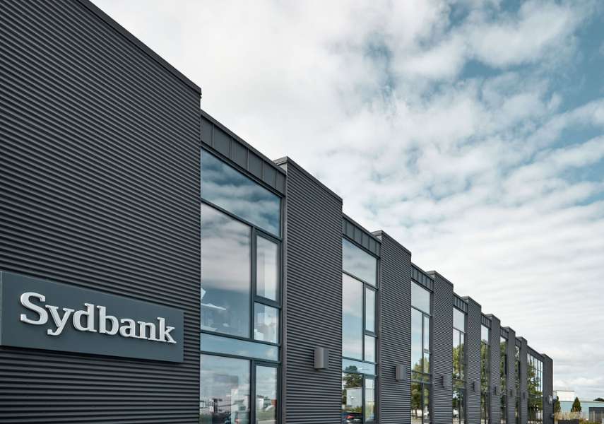 Sie sind die Bank – wir sind der Stahlproduzent, Sydbank, Saltebakken 29, 9900 Frederikshavn, Dänemark